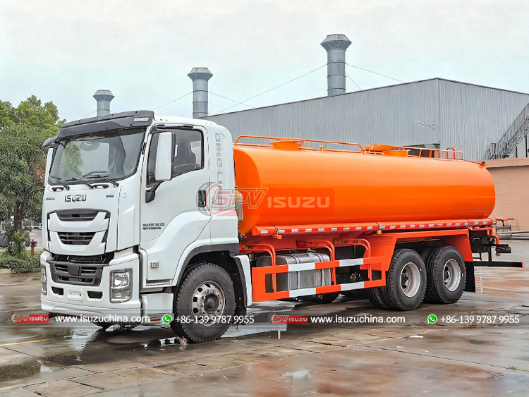 ISUZU GIGA 6X4 Water Truck with  Spraying System - Front Left Side